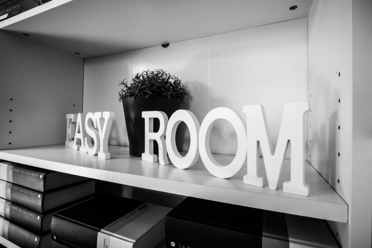 Easy Room コッレ・ヴァル・デルザ エクステリア 写真
